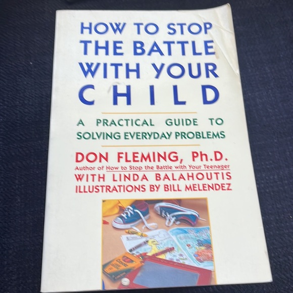 Mothers’ Day gift idea ? Parenting books ! Perfect gift for expecting parents ! - Picture 6 of 9